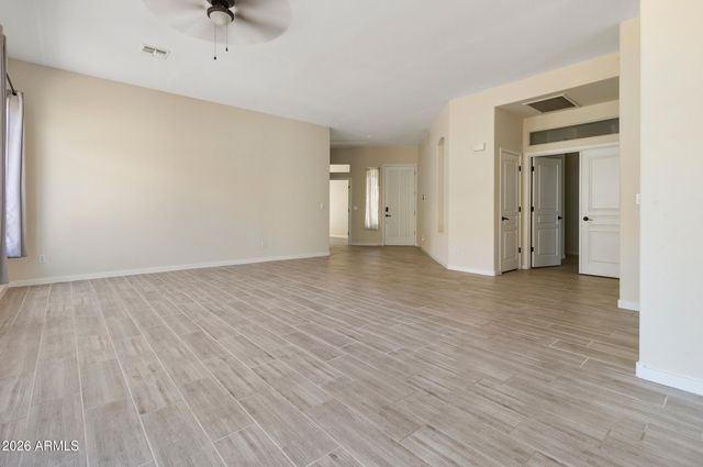 2224 E FAWN Drive, Phoenix, AZ 85042