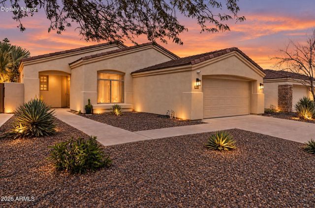 2224 E FAWN Drive, Phoenix, AZ 85042