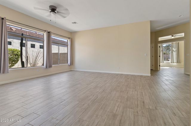 2224 E FAWN Drive, Phoenix, AZ 85042