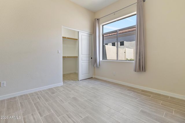 2224 E FAWN Drive, Phoenix, AZ 85042