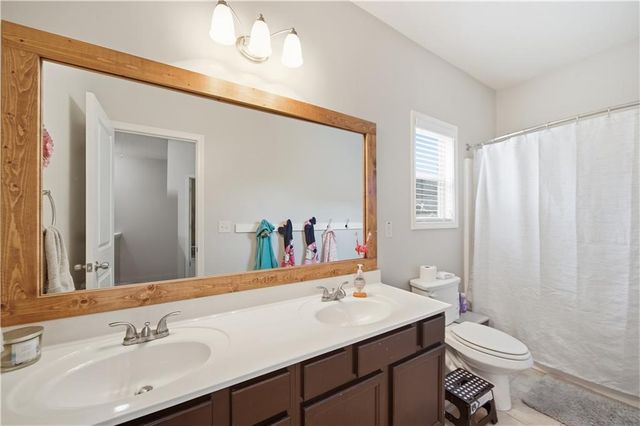 5050 Glencliff Drive, Sugar Hill, GA 30518