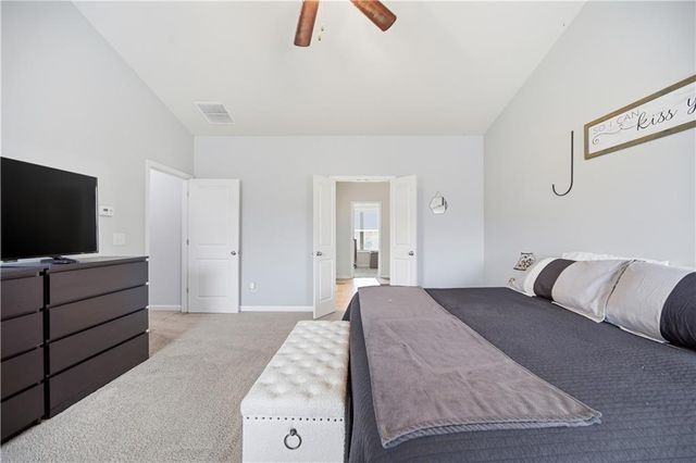 5050 Glencliff Drive, Sugar Hill, GA 30518