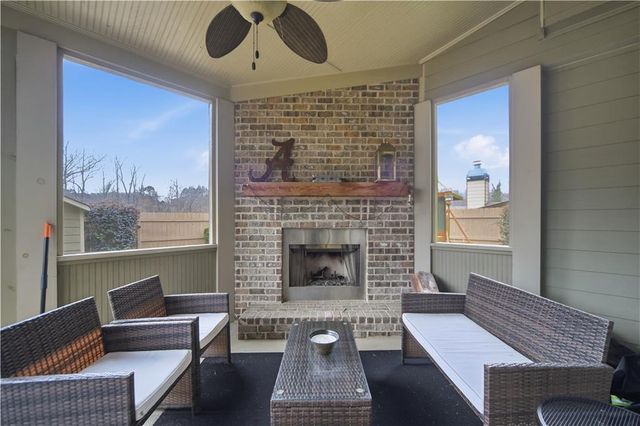 5050 Glencliff Drive, Sugar Hill, GA 30518