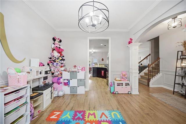 5050 Glencliff Drive, Sugar Hill, GA 30518