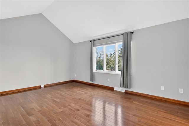 1585 Stone Mansion Dr, Franklin Park, PA 15143