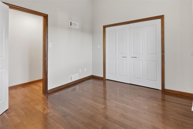 1585 Stone Mansion Dr, Franklin Park, PA 15143