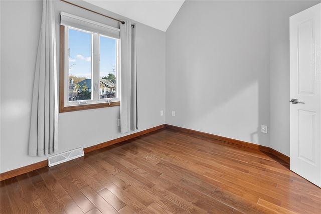 1585 Stone Mansion Dr, Franklin Park, PA 15143