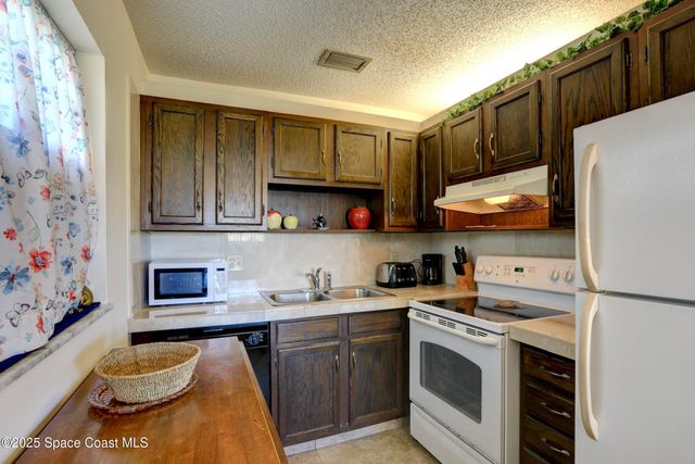 85 Crooked Tree Lane 103, Vero Beach, FL 32962