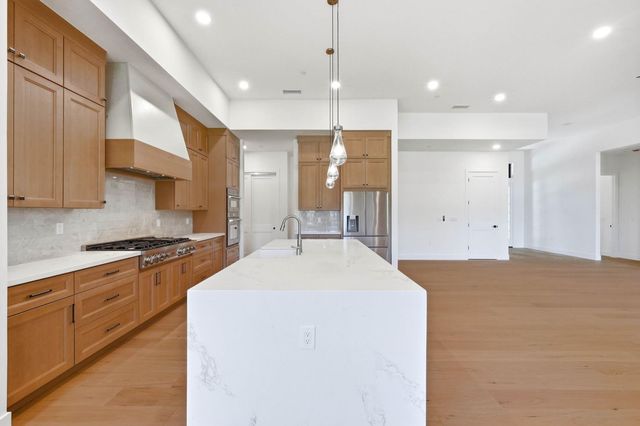 23796 Landon Evan Ln, Auburn, CA 95602