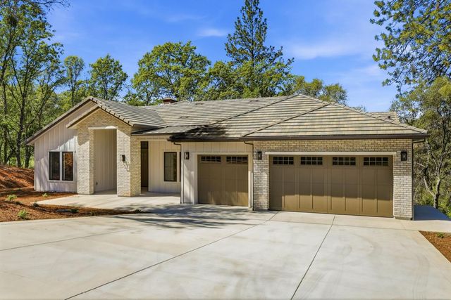 23796 Landon Evan Ln, Auburn, CA 95602