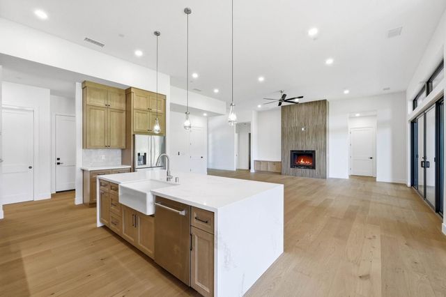 23796 Landon Evan Ln, Auburn, CA 95602