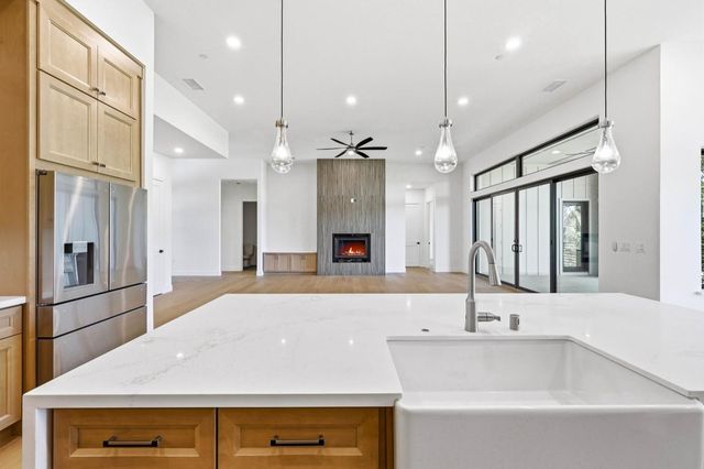 23796 Landon Evan Ln, Auburn, CA 95602