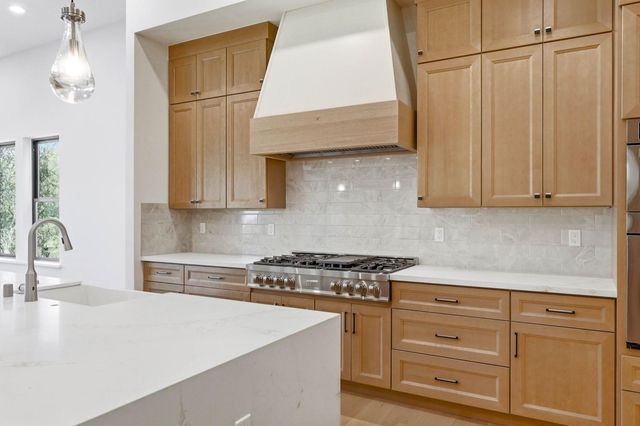 23796 Landon Evan Ln, Auburn, CA 95602