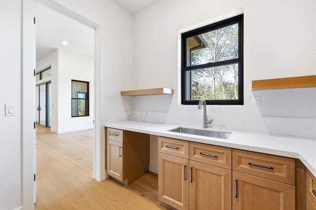 23796 Landon Evan Ln, Auburn, CA 95602