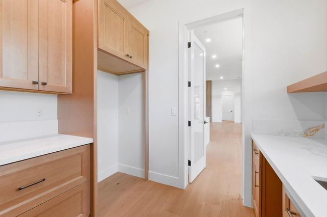 23796 Landon Evan Ln, Auburn, CA 95602