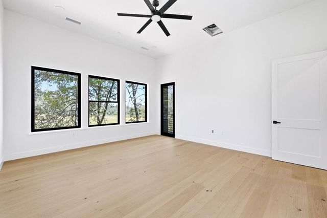 23796 Landon Evan Ln, Auburn, CA 95602