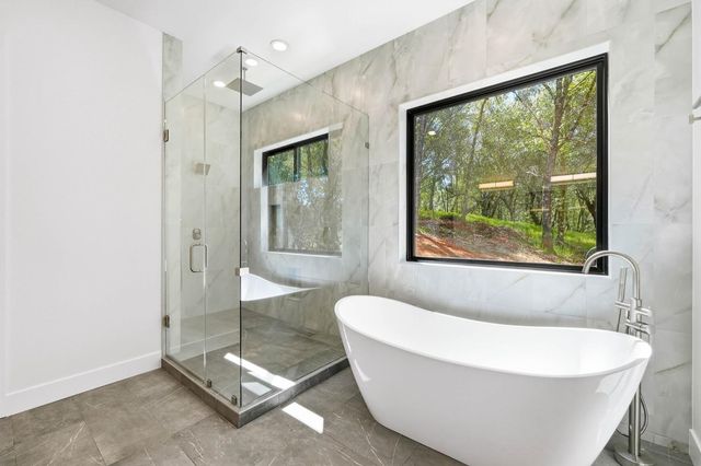 23796 Landon Evan Ln, Auburn, CA 95602