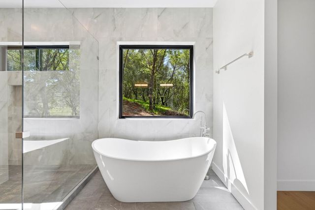 23796 Landon Evan Ln, Auburn, CA 95602