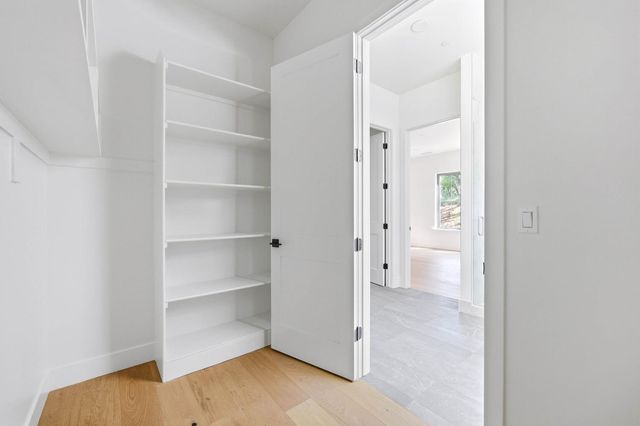 23796 Landon Evan Ln, Auburn, CA 95602