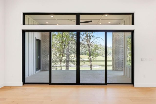 23796 Landon Evan Ln, Auburn, CA 95602