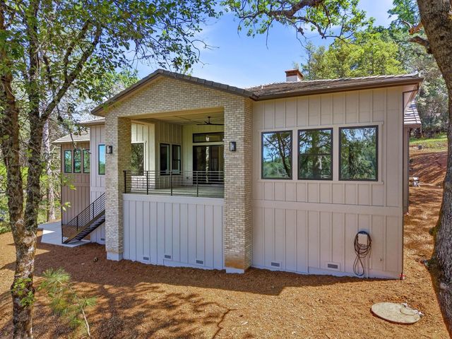 23796 Landon Evan Ln, Auburn, CA 95602