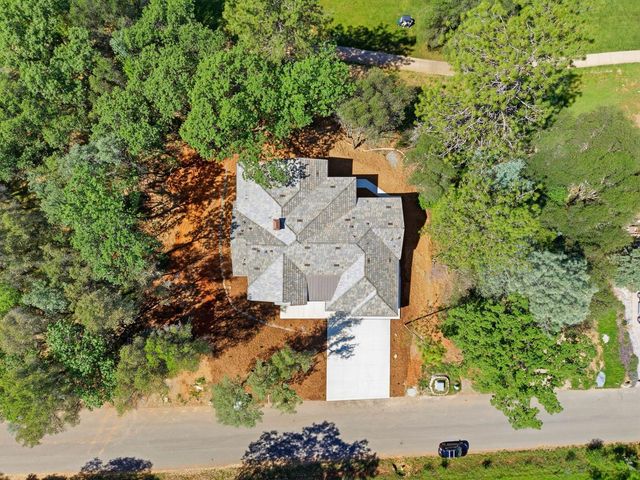 23796 Landon Evan Ln, Auburn, CA 95602