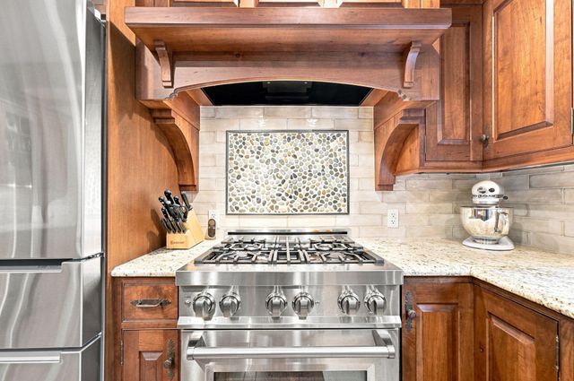 8493 133rd Street W, Apple Valley, MN 55124