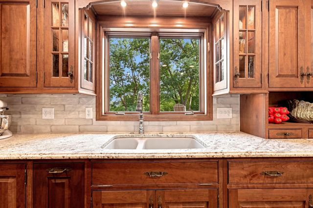 8493 133rd Street W, Apple Valley, MN 55124