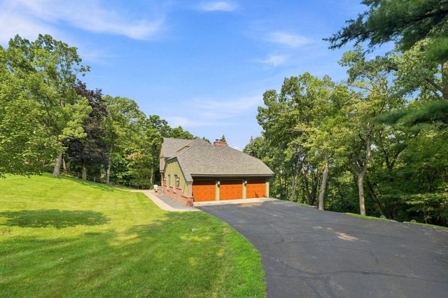 8493 133rd Street W, Apple Valley, MN 55124