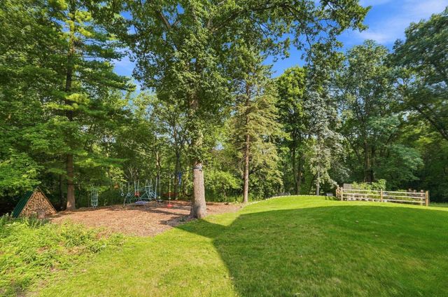 8493 133rd Street W, Apple Valley, MN 55124