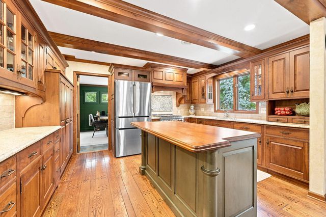 8493 133rd Street W, Apple Valley, MN 55124
