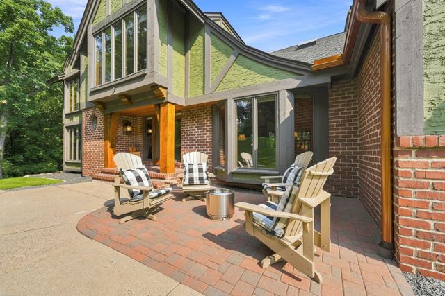 8493 133rd Street W, Apple Valley, MN 55124