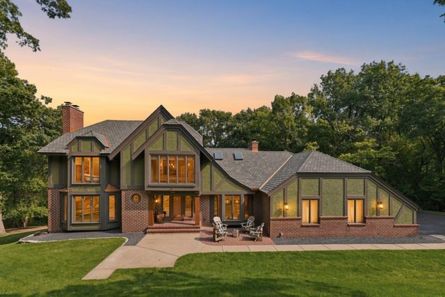 8493 133rd Street W, Apple Valley, MN 55124