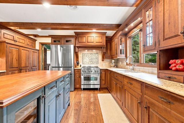 8493 133rd Street W, Apple Valley, MN 55124