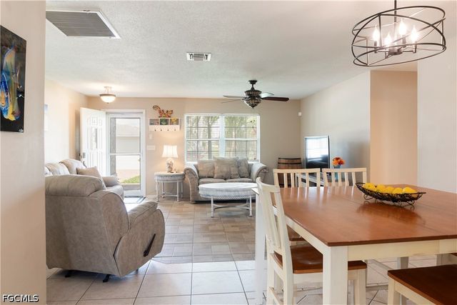 1906 SE 26th ST, Cape Coral, FL 33904