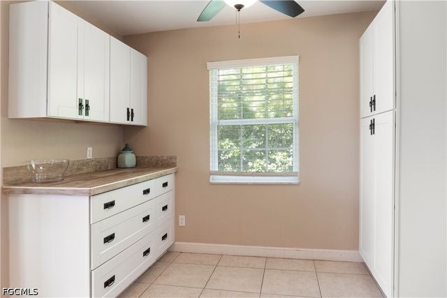 1906 SE 26th ST, Cape Coral, FL 33904