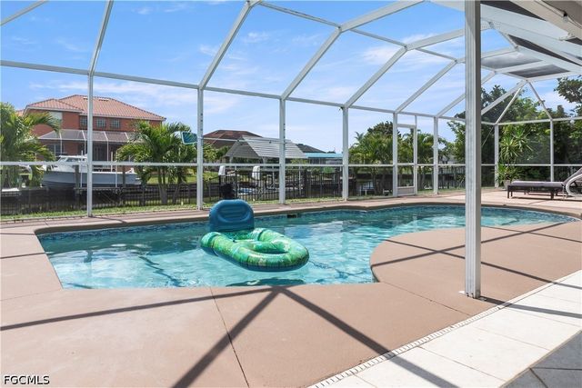 1906 SE 26th ST, Cape Coral, FL 33904