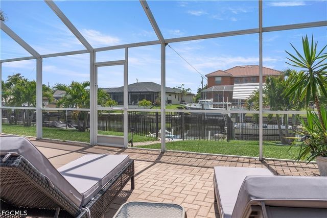 1906 SE 26th ST, Cape Coral, FL 33904