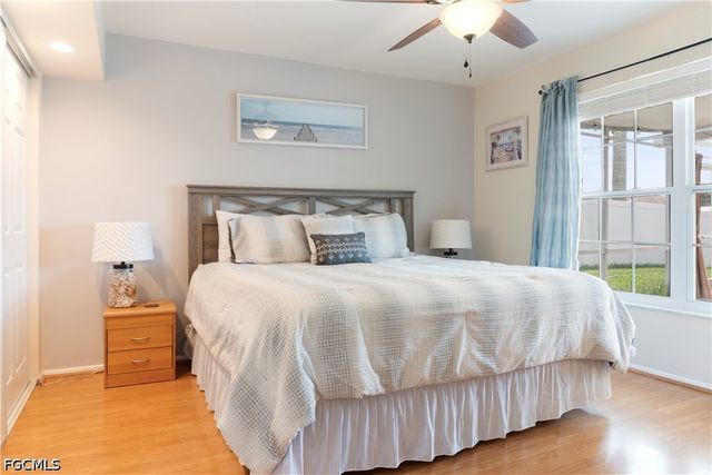 1906 SE 26th ST, Cape Coral, FL 33904