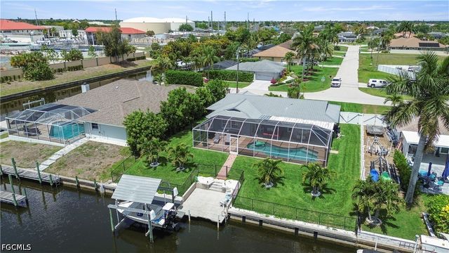 1906 SE 26th ST, Cape Coral, FL 33904