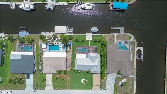 1906 SE 26th ST, Cape Coral, FL 33904