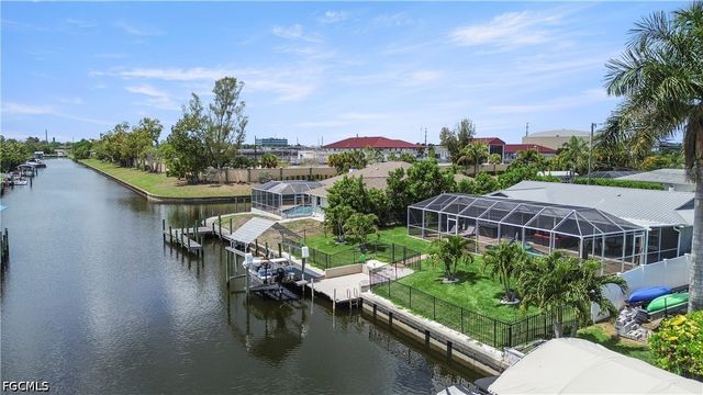 1906 SE 26th ST, Cape Coral, FL 33904