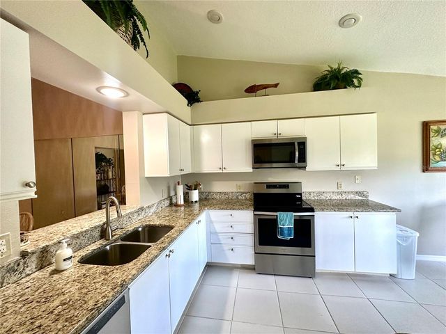 6713 STONE RIVER ROAD 202, Bradenton, FL 34203