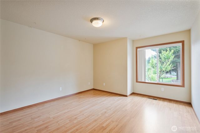 2336 W Castleman Street, Longview, WA 98632
