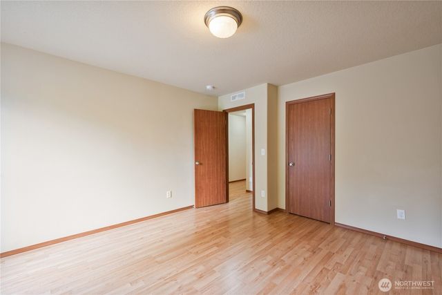 2336 W Castleman Street, Longview, WA 98632