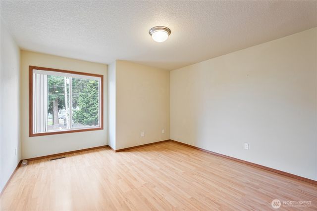 2336 W Castleman Street, Longview, WA 98632