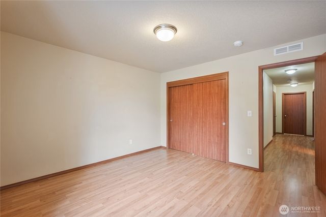 2336 W Castleman Street, Longview, WA 98632