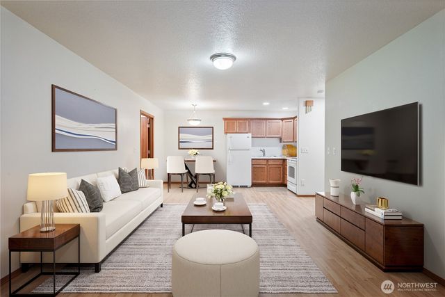 2336 W Castleman Street, Longview, WA 98632