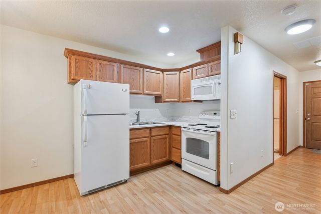2336 W Castleman Street, Longview, WA 98632