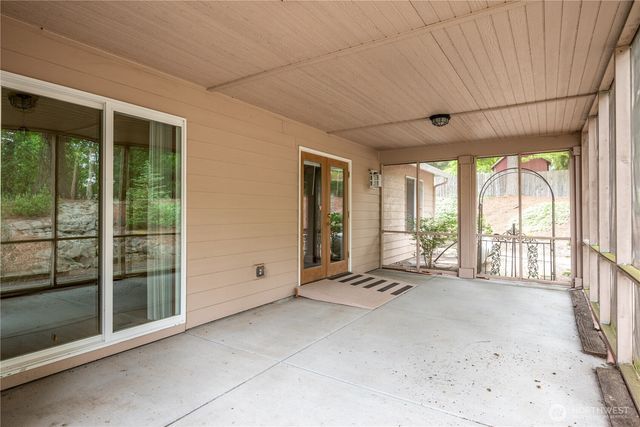 2336 W Castleman Street, Longview, WA 98632